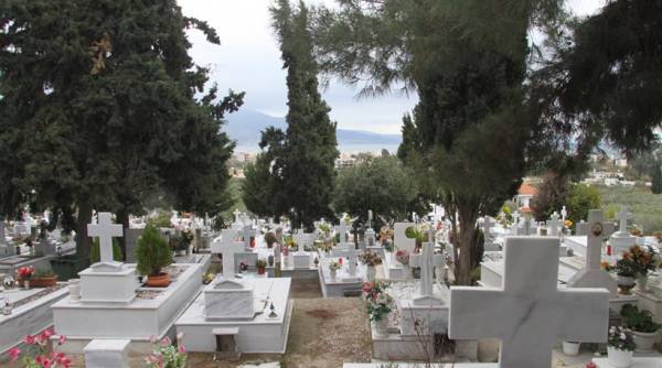 Τέλος σε οικογενειακούς τάφους έως 250 ευρώ στο Δήμο Πύλου Νέστορος
