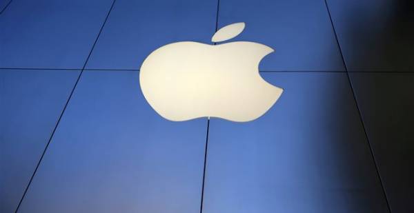Ο Τιμ Κουκ της Apple ζητά τη δημιουργία "εργαλείων" για την καταπολέμηση ψευδών ειδήσεων