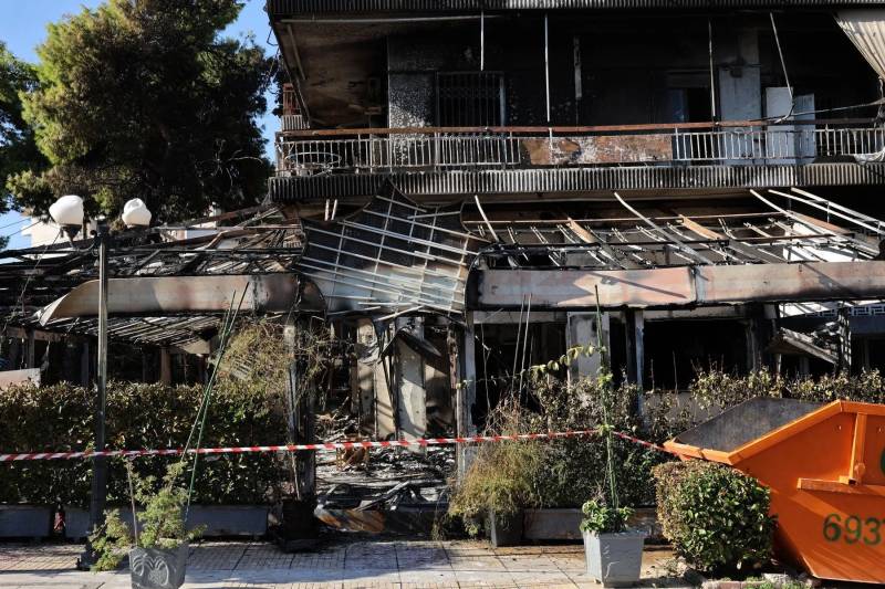 Στο “Οργανωμένο Έγκλημα” οι έρευνες για τη φωτιά στη Νέα Ιωνία (βίντεο)