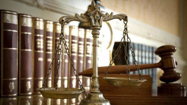 Την παρέμβαση του υπ. Δικαιοσύνης, Στ. Κοντονή, για το ασφαλιστικό ζητούν οι δικηγόροι