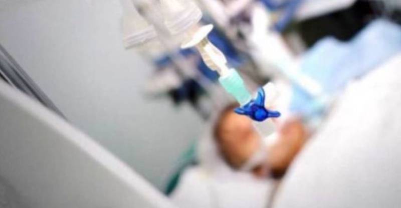 Λάρισα: 16χρονος έπεσε από τον 4ο όροφο - Μάχη για να κρατηθεί στη ζωή