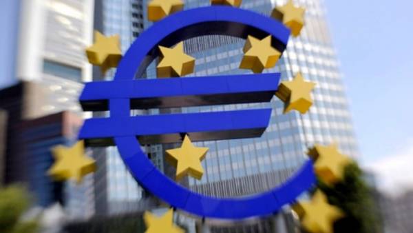 FAZ: Πολλά μέλη του ΔΣ της ΕΚΤ έχουν λογαριασμούς πάνω από 100.000 ευρώ σε εποπτευόμενες τράπεζες