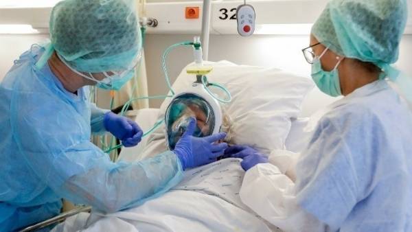 Κορονοϊός: Σχεδόν 59.000 ασθενείς νοσηλεύονται στα νοσοκομεία των ΗΠΑ