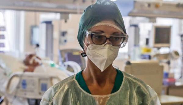 Ιταλία: Δύσκολη η κατάσταση σε ΜΕΘ και νοσοκομειακούς θαλάμους