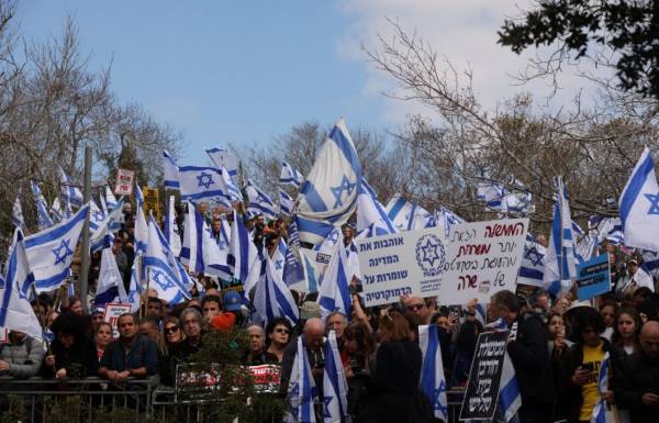 Σείεται το Ισραήλ από τις αντικυβερνητικές διαδηλώσεις (βίντεο)