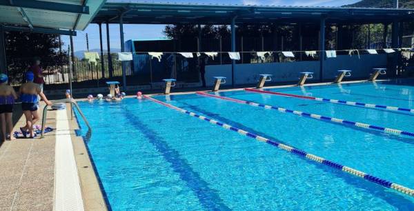 Πρόγραμμα εκμάθησης κολύμβησης για μαθητές στο Δημοτικό Κολυμβητήριο Κυπαρισσίας