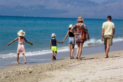 Δημοσιεύτηκε το ΦΕΚ του προγράμματος Τουρισμού για Όλους - Ποιοι είναι οι δικαιούχοι