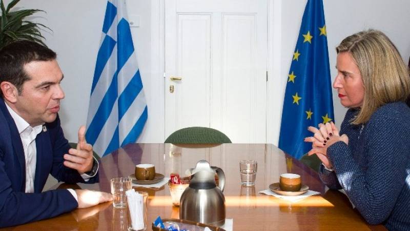 Μογκερίνι: «Όλη η Ευρώπη αναγνωρίζει την ιστορική συμφωνία Αθήνας-Σκοπίων»