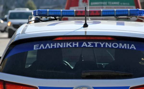 ΕΛ.ΑΣ.: 25 συλλήψεις κατά τη διάρκεια επιχείρησης σε οίκους ανοχής στο κέντρο της Αθήνας