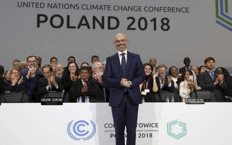 «Ναι» είπαν 200 χώρες στη συμφωνία του Παρισιού για το κλίμα