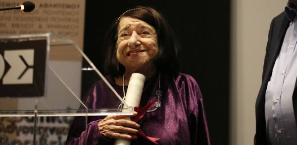 Πέθανε η σπουδαία ποιήτρια Κατερίνα Αγγελάκη-Ρουκ