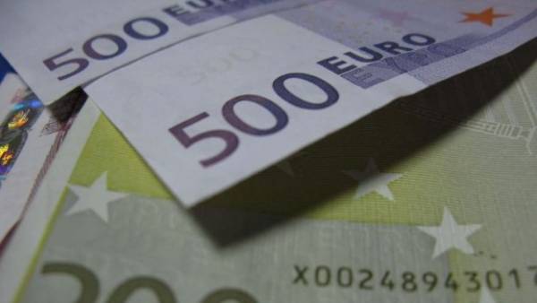 Στα 25,441 δισ. ευρώ ανήλθαν τα έσοδα του προϋπολογισμού στο επτάμηνο 2016