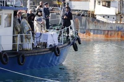 Σημεία των καιρών και των... νεκρών περιστεριών