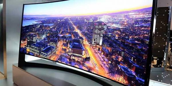 Ξανά στον...ίσιο δρόμο: LG και Samsung απομακρύνονται από τις κυρτές και 3D τηλεοράσεις
