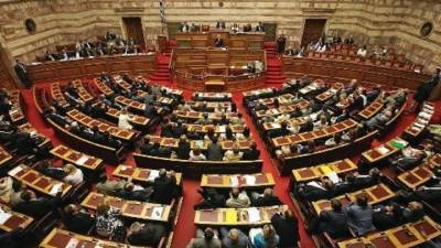 Πυρά της αντιπολίτευσης για την τροπολογία της κυβέρνησης για τη ΛΑΡΚΟ
