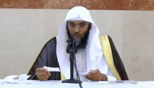 Σαουδάραβας ιμάμης: Αν η Γη γύριζε τότε το αεροπλάνο θα στεκόταν και η Κίνα θα ερχόταν σε αυτο
