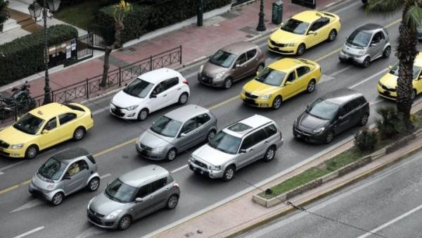 Έρευνα: Το 87% των Ελλήνων οδηγών δηλώνει ότι φοβάται την επιθετική συμπεριφορά των άλλων οδηγών