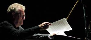 Απεβίωσε ο Βρετανός πιανίστας της τζαζ Τζον Τέιλορ