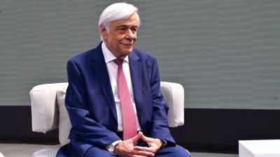 Ο Προκόπης Παυλόπουλος στον Γιώργο Λιάνη: «Η εκτελεστική εξουσία είναι δυστυχώς παντοδύναμη»