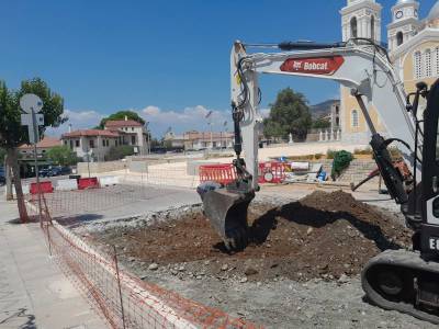 Ξεκίνησε και πάλι η ανασκαφή στην Υπαπαντή - Διπλής κατεύθυνσης προσωρινά Μητροπολίτου Μελετίου και Φάριος (βίντεο)