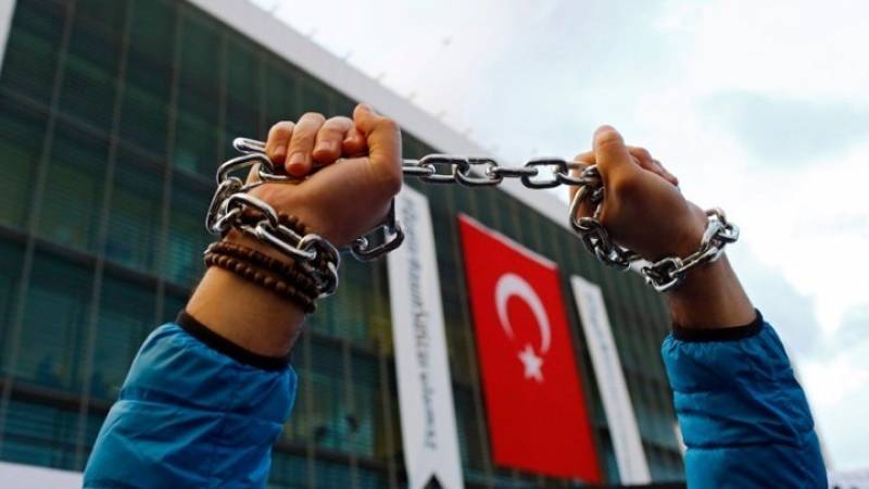 Νέο κύμα συλλήψεων στην Τουρκία