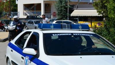 Τρεις ανήλικες και μία 20χρονη κατηγορούνται για κλοπές σε βάρος ηλικιωμένων
