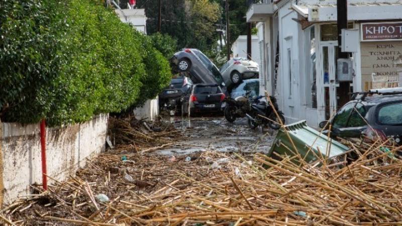 Σε κατάσταση έκτακτης ανάγκης Ρόδος και Λήμνος (βίντεο)