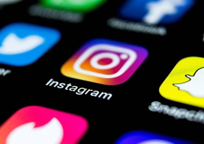 Instagram: Βάζει «στοπ» στις φωτογραφίες με photoshop
