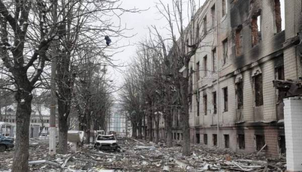 Πόλεμος στην Ουκρανία: Ρωσικό τελεσίγραφο για να παραδοθεί η Μαριούπολη