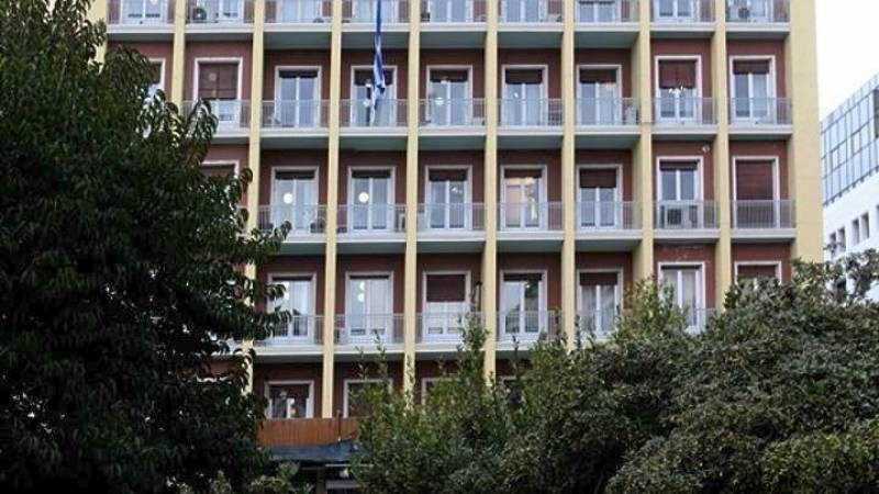 Εισβολή μελών του «Ρουβίκωνα» στο υπουργείο Εσωτερικών