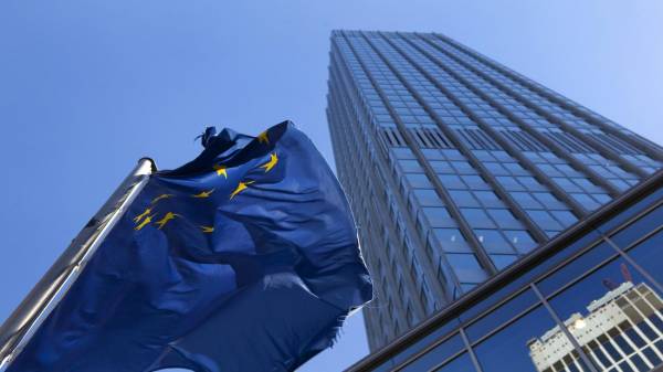 Bundesbank: Να αυξήσει τα επιτόκια η ΕΚΤ μόλις αυξηθεί και πάλι ο πληθωρισμός