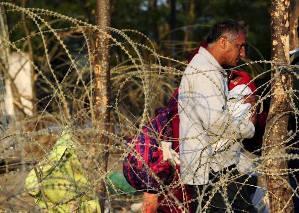Περίπου 7.000 πρόσφυγες στην ουδέτερη ζώνη Ελλάδας-ΠΓΔΜ