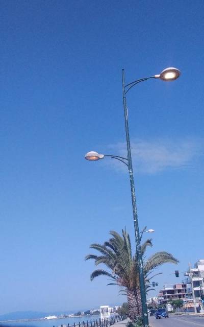 Προβλήματα με τον φωτισμό στη Ναυαρίνου