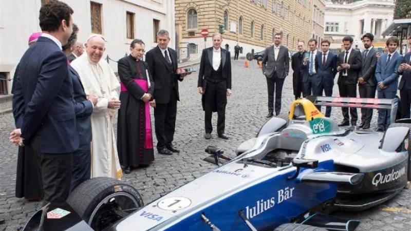 Μονοθέσια ηλεκτροκίνητη Formula E θα τρέξει με τις ευλογίες του Πάπα