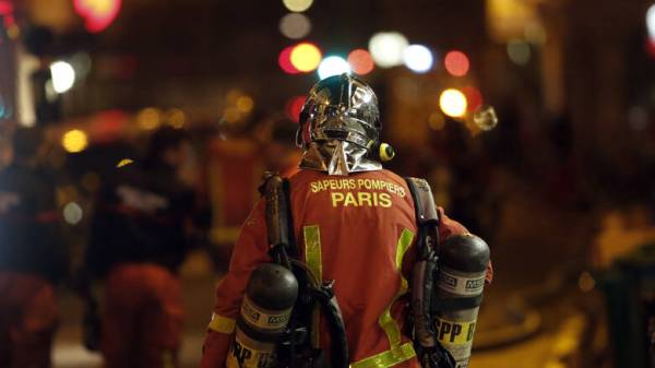 Ισχυρότατη έκρηξη σε κτίριο στο Παρίσι (Βίντεο)