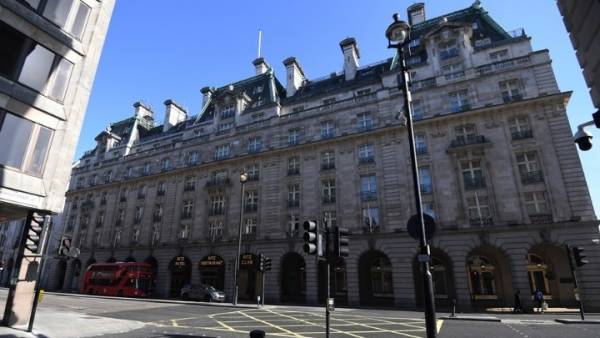 Λονδίνο: Πωλήθηκε το διάσημο ξενοδοχείο Ritz