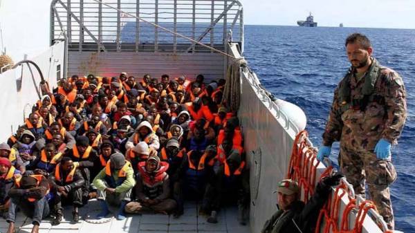 Ιταλία: Οι διακινητές προτιμούν να μεταφέρουν τους μετανάστες από την Τυνησία παρά από τη Λιβύη