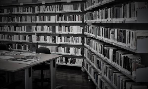 Καλοκαίρι συντροφιά με βιβλία της Δημόσιας Βιβλιοθήκης Καλαμάτας