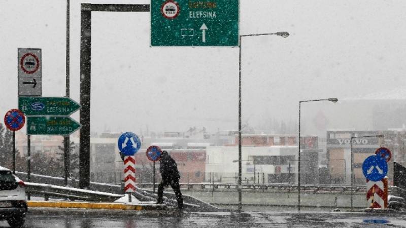 Καιρός: Έκτακτο δελτίο επιδείνωσης από την ΕΜΥ - Σφοδρή χιονόπτωση στην Αττική