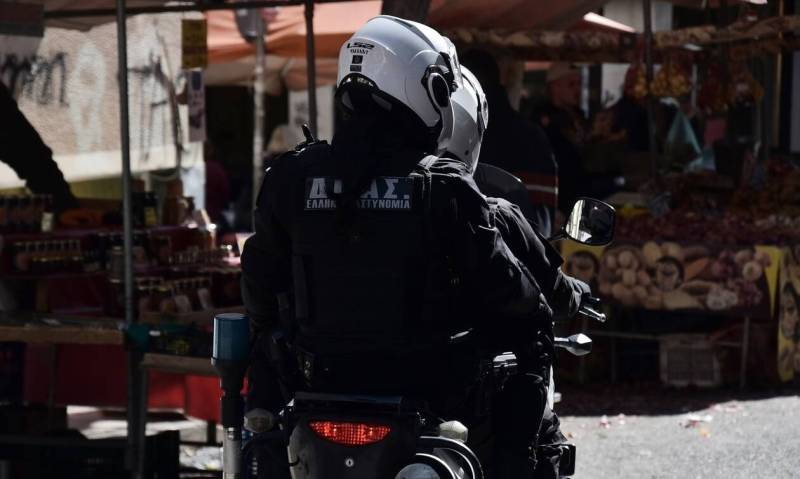 Συνελήφθη 32χρονος με κυνηγετικό μαχαίρι στην Καλαμάτα