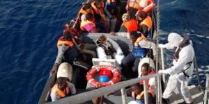 Διάσωση περίπου 1.000 μεταναστών ανοιχτά της Λιβύης