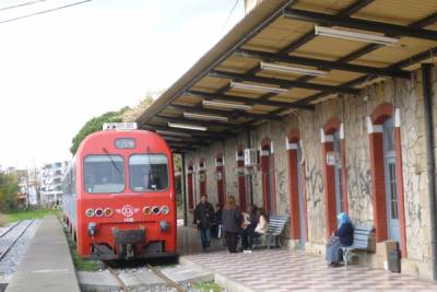 Λειτουργία προαστιακού με κρατική επιδότηση και στέγαση KALAMATA:21 στον σιδηροδρομικό σταθμό