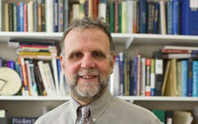 Γιάννης Ιωαννίδης: Κυπαρίσσιος διαπρεπής οικονομολόγος μέλος της Ακαδημίας Αθηνών