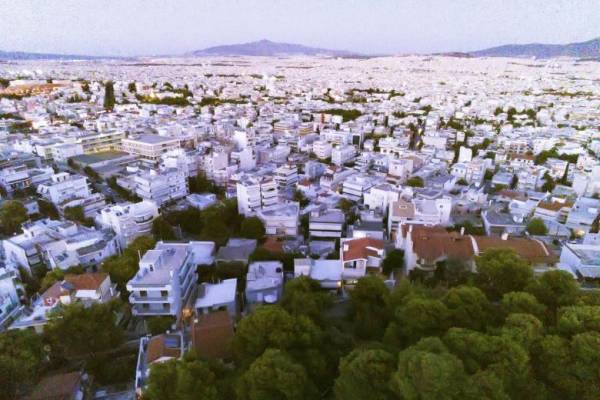 Airbnb: Βουτιά 38,5% στην Αθήνα μέσα σε έναν χρόνο