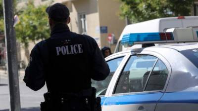 Αμαλιάδα: Αδέλφια έθαψαν τη μητέρα τους στον κήπο του σπιτιού τους (βίντεο)