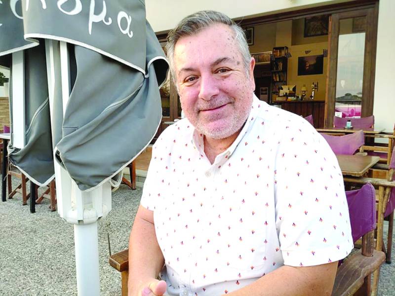 Ανδρέας Ζαγάκος: Τέλος εποχής στην εστίαση, αρχή στη δημιουργία - Το «Κύμα» και η επόμενη μέρα