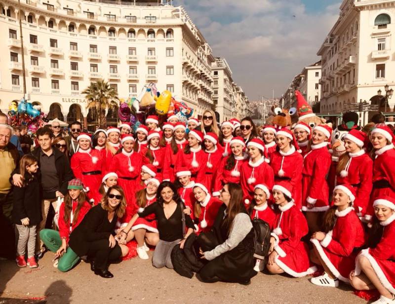 Θεσσαλονίκη: Η Ονειρούπολη της Δράμας μετέφερε το χριστουγεννιάτικο κλίμα στην πλατεία Αριστοτέλους