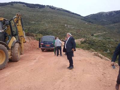 Αγροτικός δρόμος στην Δημοτική Ενότητα Κυπαρισσίας