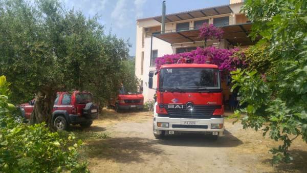 Καλαμάτα: Πυρκαγιά σε χώρο αποθήκευσης σαπουνιών στην Αγιάννα