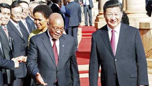 Ο κινεζικός τρόπος διείσδυσης στην Αφρική: Η «διπλωματία του παλατιού»